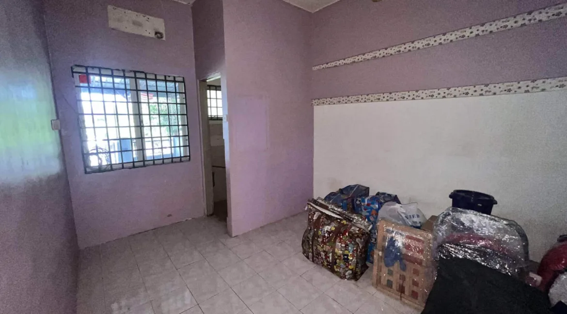 rumah-teres-satu-tingkat-untuk-dijual-di-taman-tronoh-hijau-tronoh-19