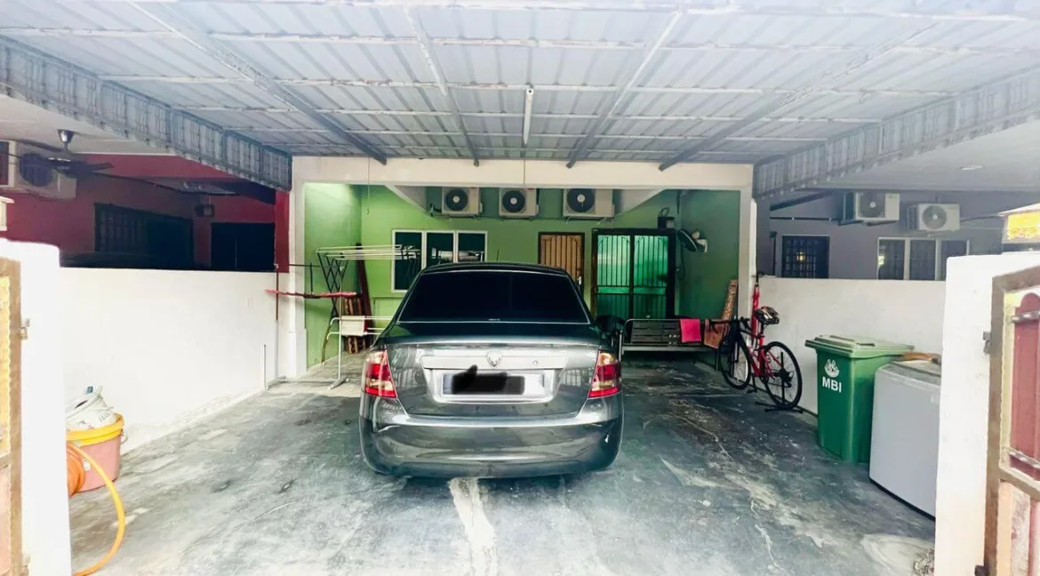 rumah-teres-setingkat-untuk-dijual-di-klebang-putra-ipoh-03