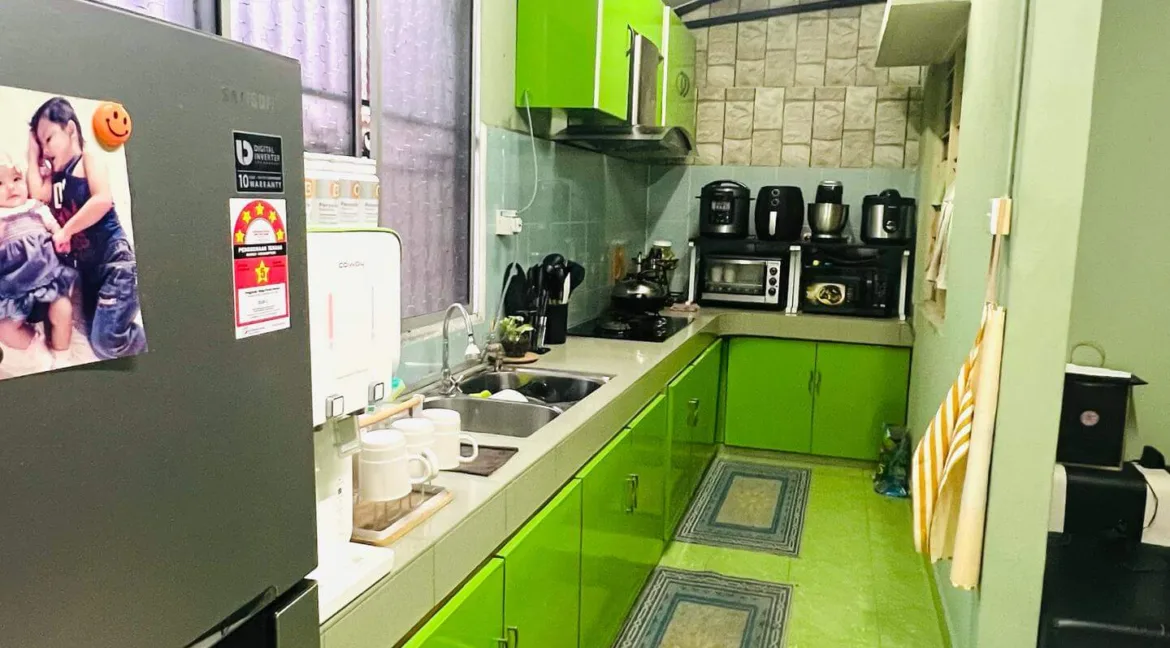 rumah-teres-setingkat-untuk-dijual-di-klebang-putra-ipoh-07