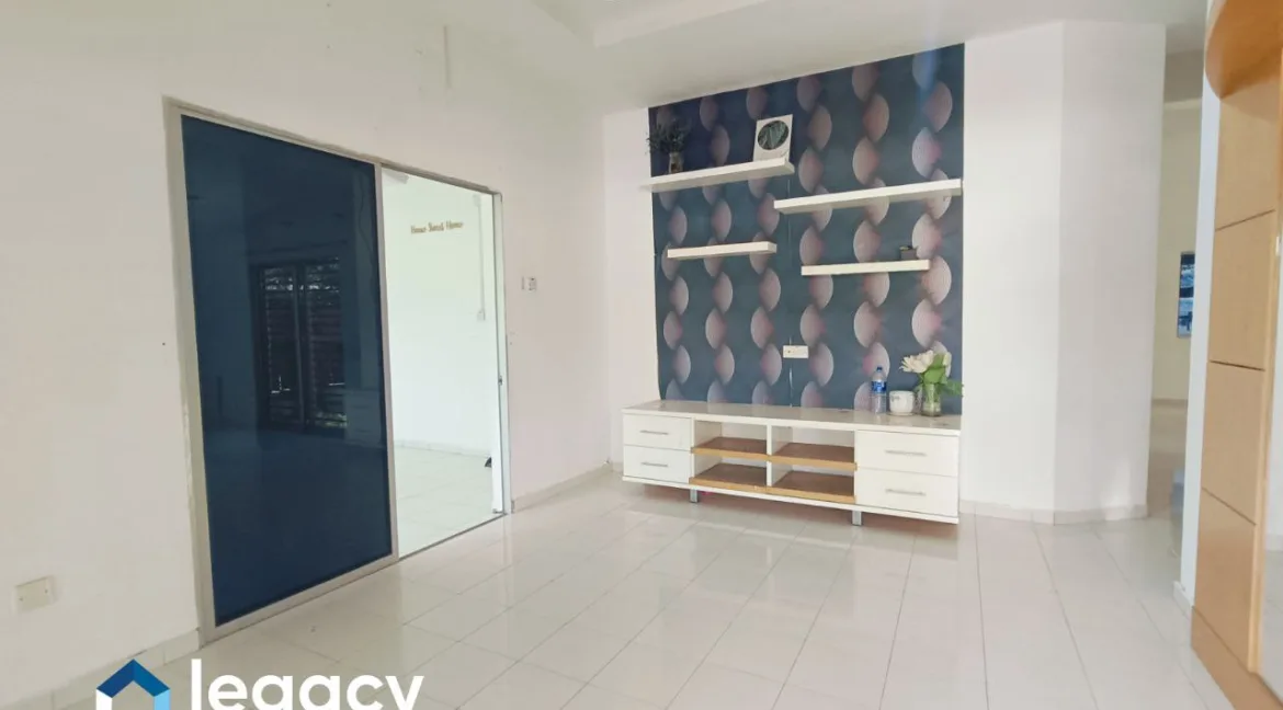 rumah-teres-setingkat-untuk-dijual-di-taman-bandar-universiti-seri-iskandar-04