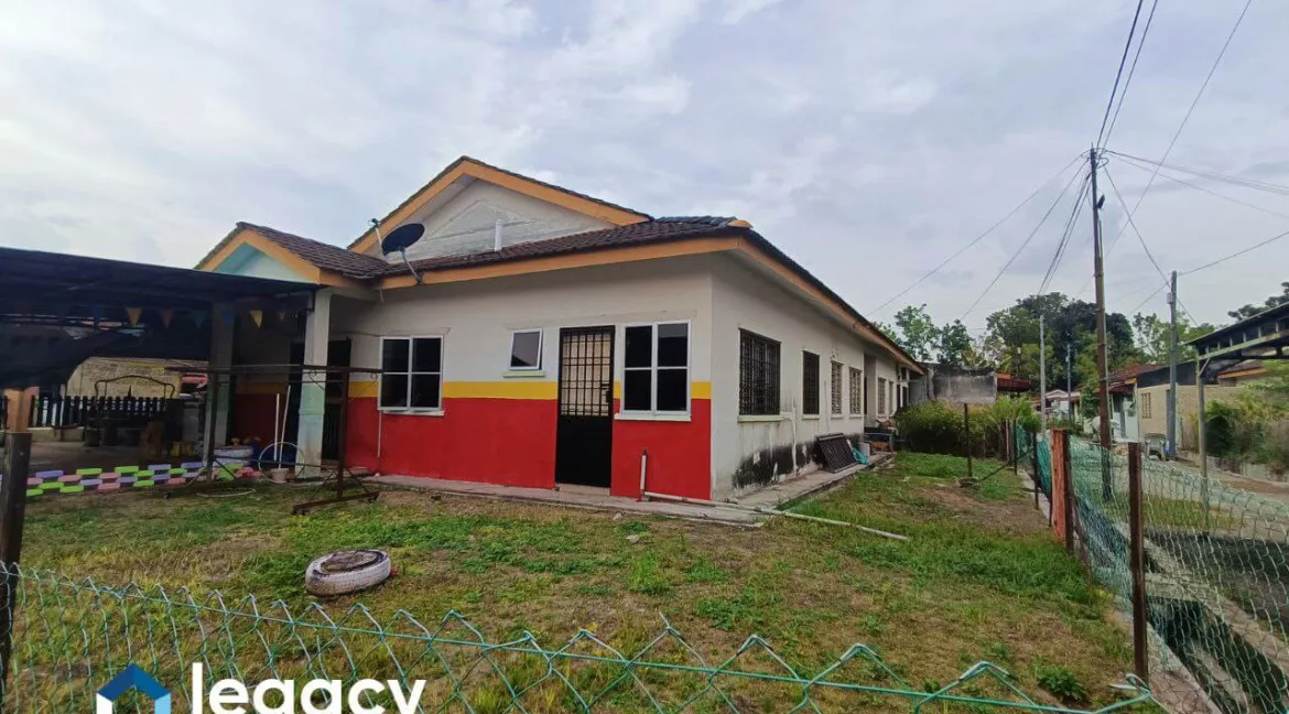 rumah-teres-setingkat-untuk-dijual-di-taman-iskandar-perdana-seri-iskandar-02