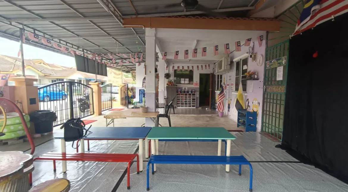 rumah-teres-setingkat-untuk-dijual-di-taman-iskandar-perdana-seri-iskandar-06