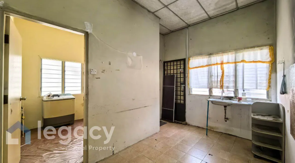 rumah-teres-setingkat-untuk-dijual-di-taman-lekir-indah-lekir-06