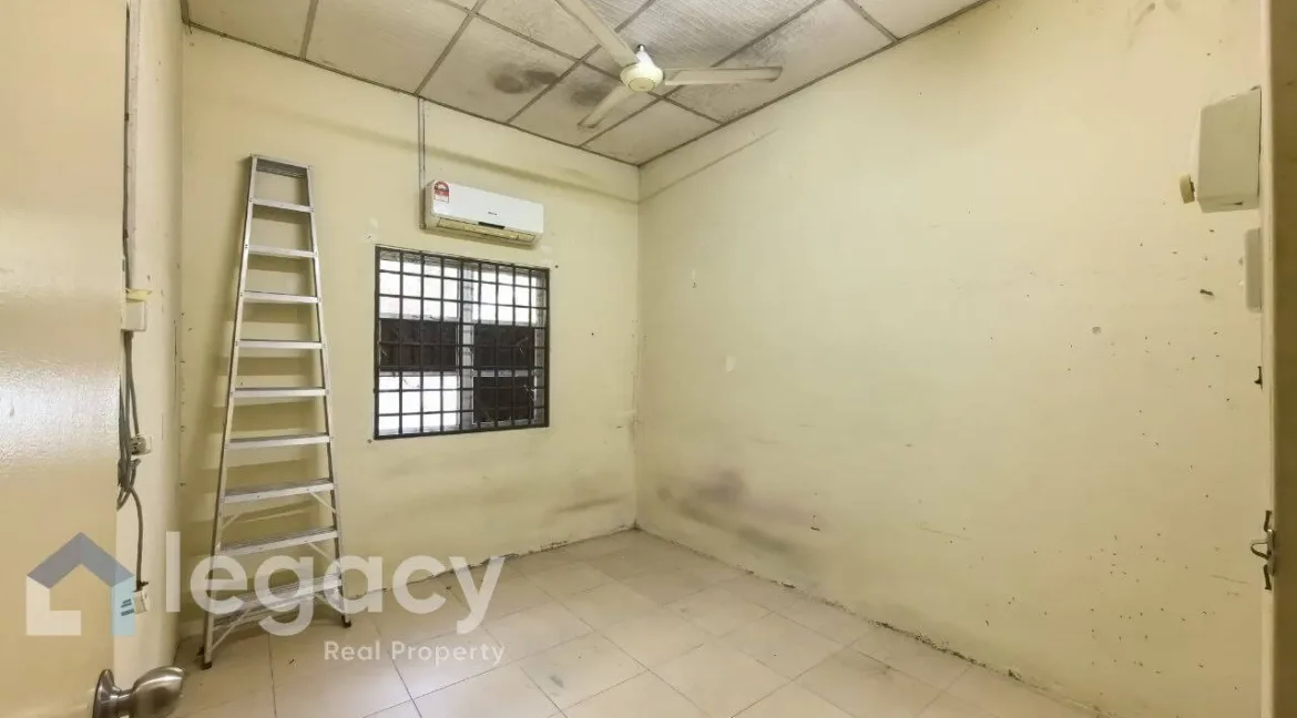 rumah-teres-setingkat-untuk-dijual-di-taman-lekir-indah-lekir-08