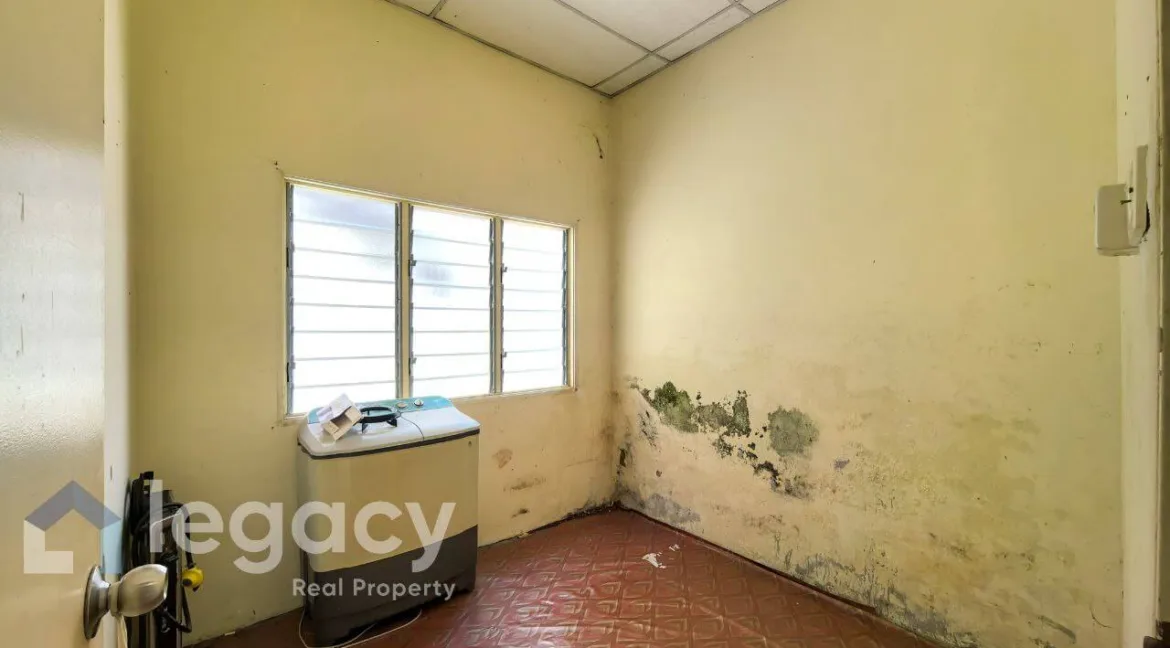 rumah-teres-setingkat-untuk-dijual-di-taman-lekir-indah-lekir-11