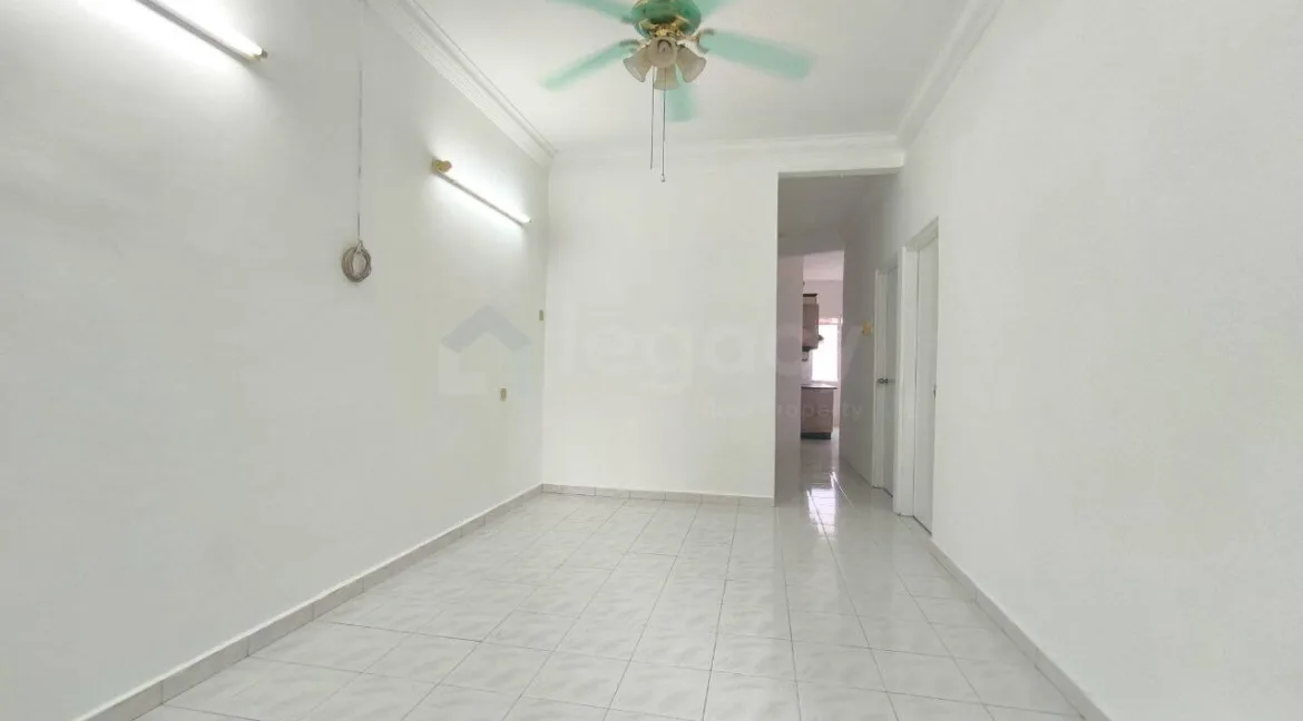 rumah-teres-setingkat-untuk-dijual-di-taman-panorama-rapat-indah-ipoh-06