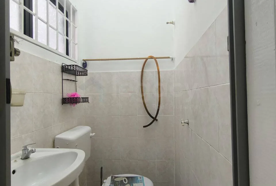 rumah-teres-setingkat-untuk-dijual-di-taman-panorama-rapat-indah-ipoh-14