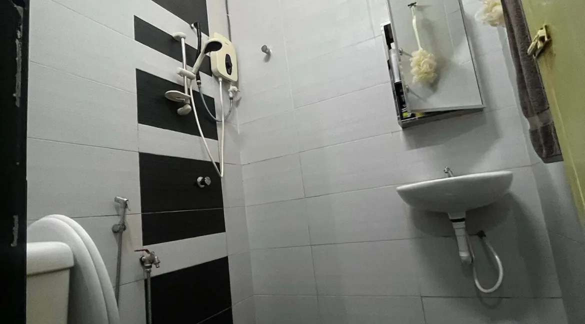 rumah-teres-setingkat-untuk-dijual-di-taman-putra-pertama-ipoh-07