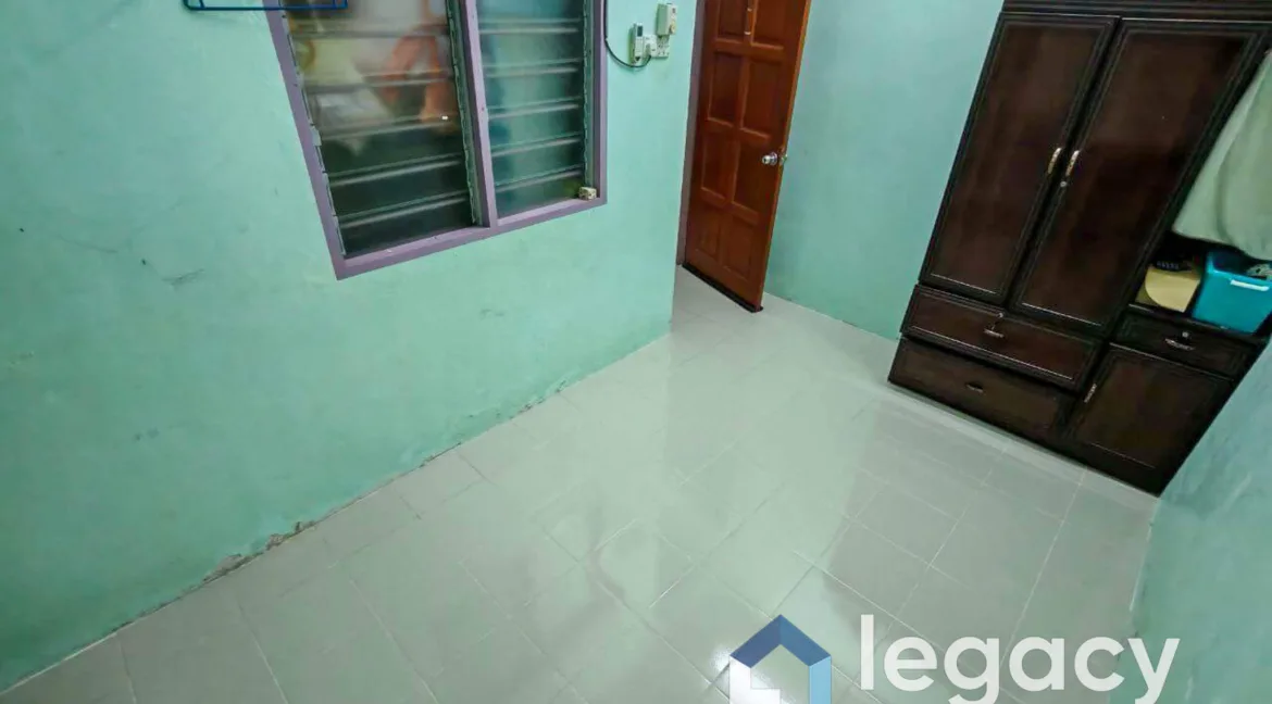 rumah-teres-setingkat-untuk-dijual-taman-bersatu-teluk-intan-11
