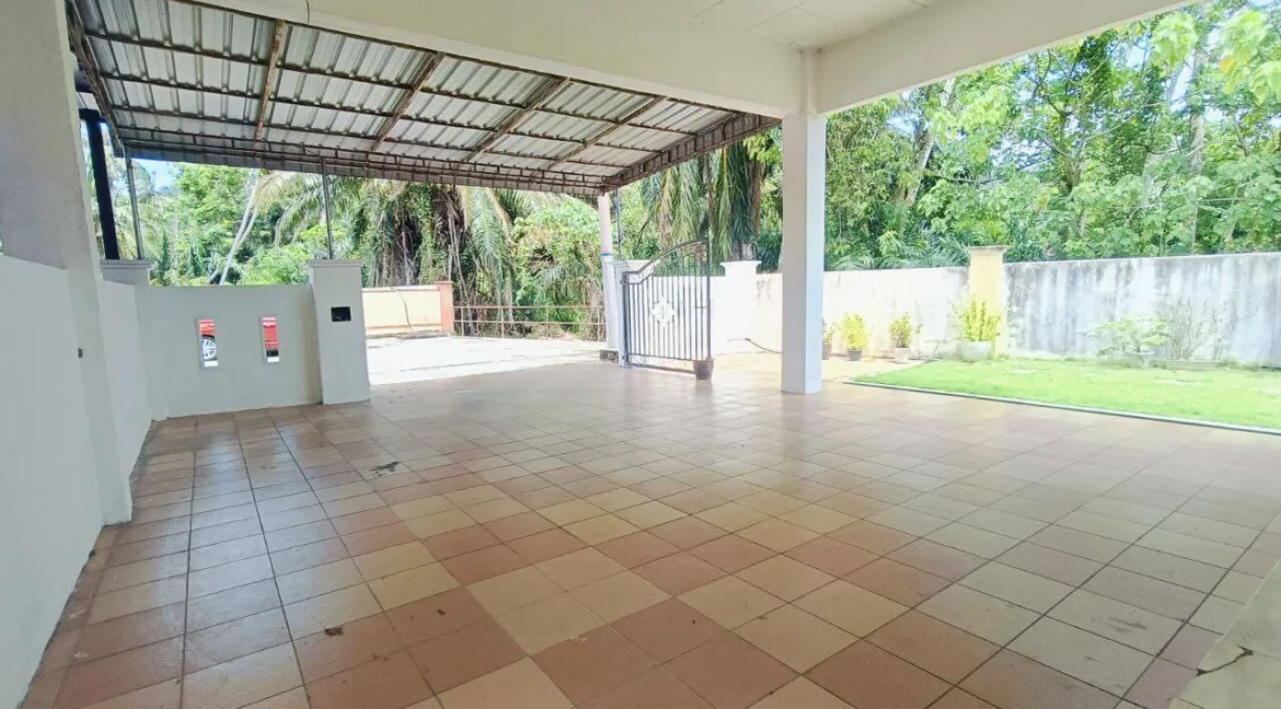 teres-setingkat-untuk-dijual-di-taman-batik-puteri-lumut-07