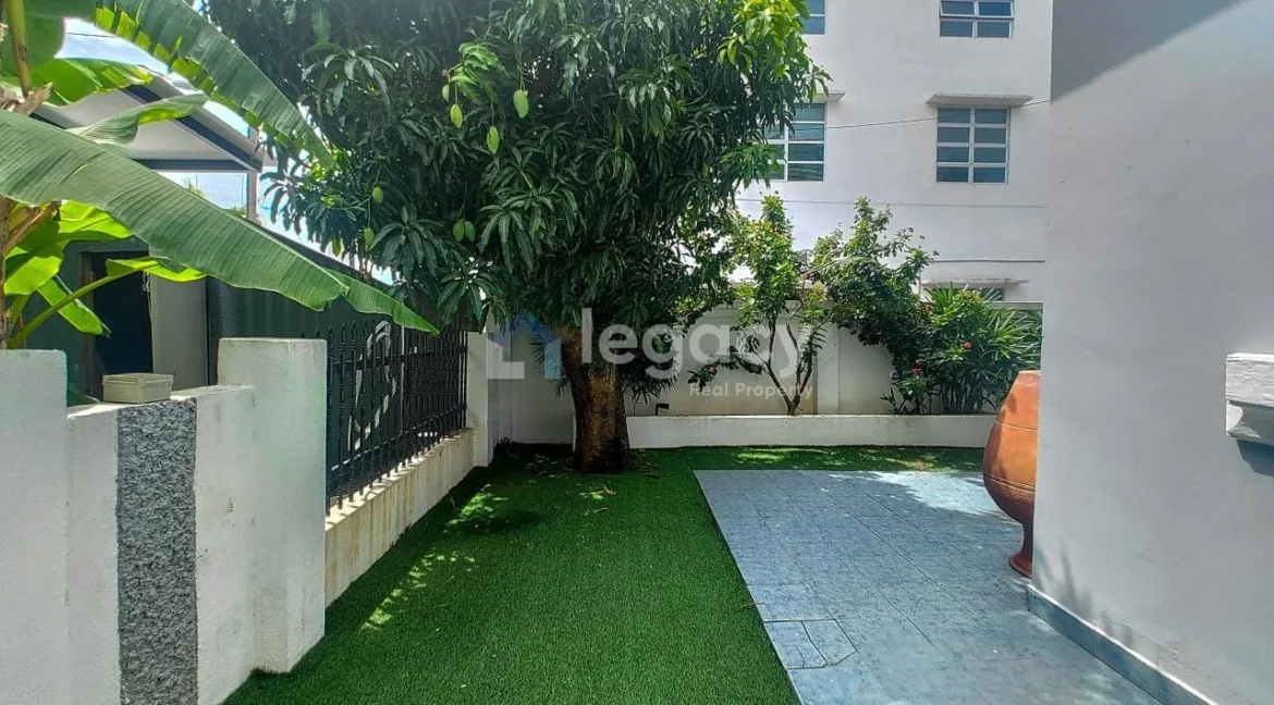 banglo-mewah-2-tingkat-untuk-dijual-di-taman-sitiawan-08