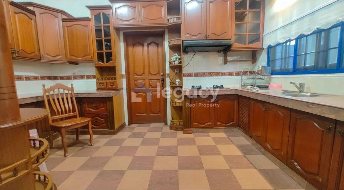 banglo-mewah-2-tingkat-untuk-dijual-di-taman-sitiawan-17