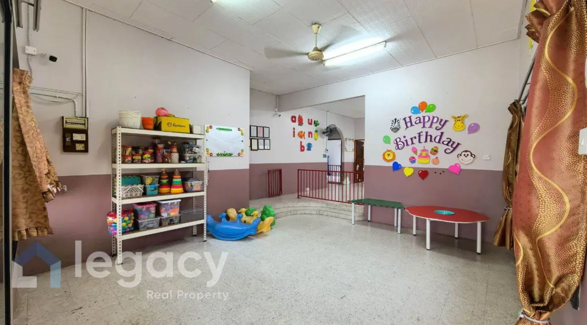 banglo-setingkat-untuk-dijual-kampung-boyan-taiping-07