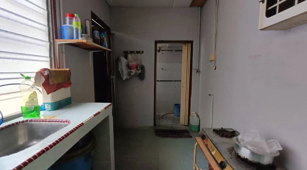 rumah-kos-rendah-setingkat-taman-desa-pengkalan-indah-ipoh-05