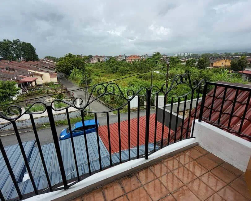 rumah-teres-2-5-tingkat-untuk-dijual-di-taman-panorama-lapangan-perdana-ipoh-12