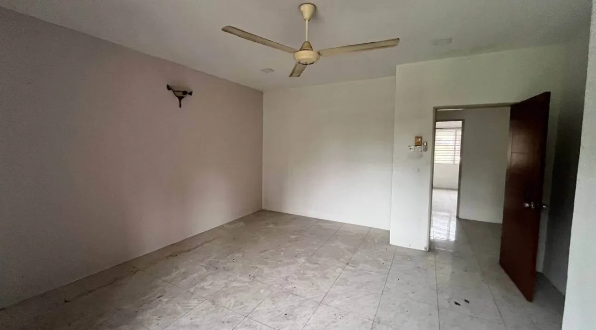 rumah-teres-dua-tingkat-untuk-dijual-di-taman-anggerik-batu-gajah-19