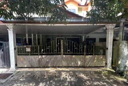 Rumah Teres Dua Tingkat untuk dijual di Taman Desa Lang Indah, Gunung Lang