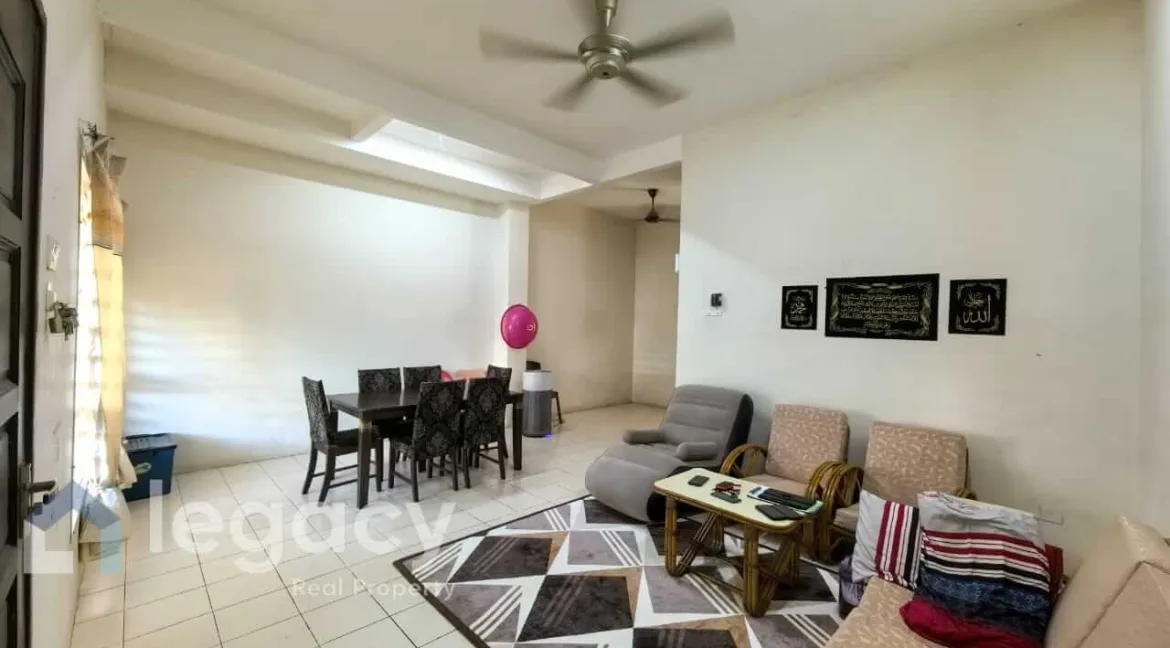 rumah-teres-dua-tingkat-untuk-dijual-di-taman-meru-suria-chemor-05