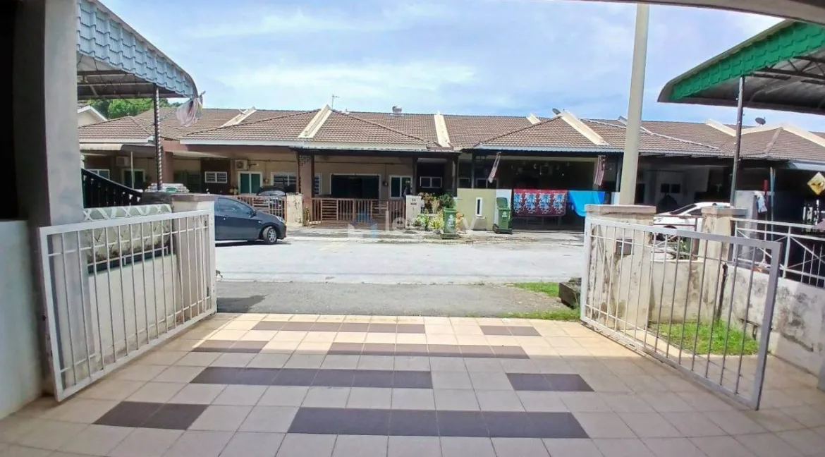 rumah-teres-setingkat-taman-tanjung-bakti-ulu-kinta-04