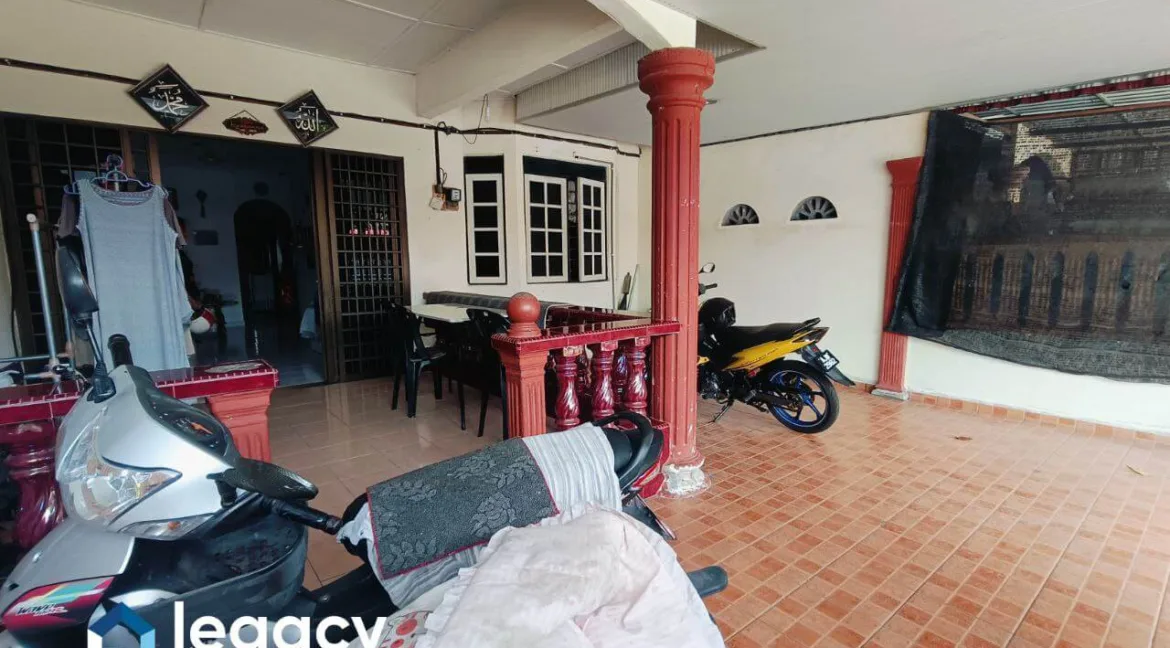 rumah-teres-setingkat-untuk-dijual-di-manjung-point-1-manjung-03