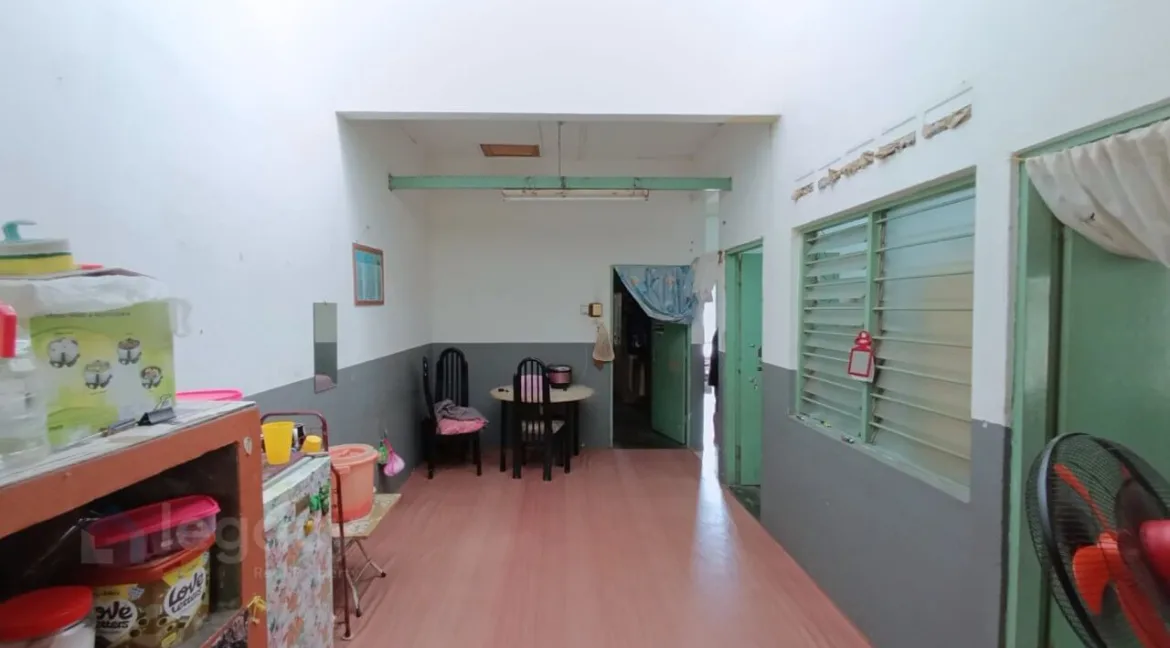 rumah-teres-setingkat-untuk-dijual-di-taman-badrishah-lahat-07