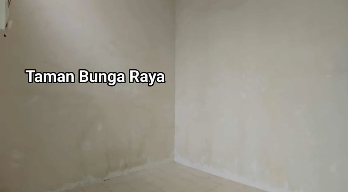 rumah-teres-setingkat-untuk-dijual-di-taman-bunga-raya-kuala-kangsar-07