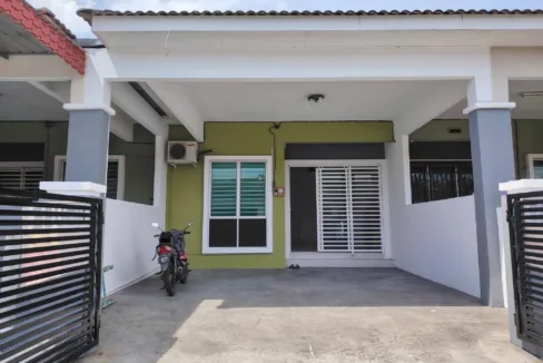 Rumah Teres Setingkat Untuk Dijual Di Taman Putra Permai, Ipoh