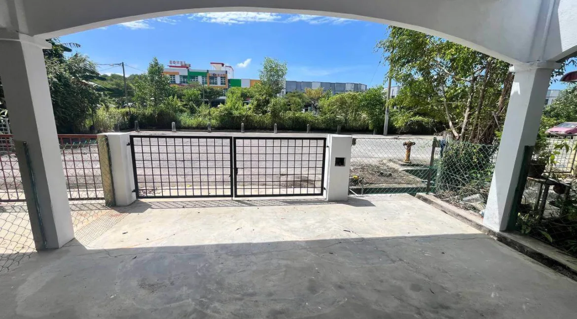 rumah-teres-setingkat-untuk-dijual-di-taman-tasek-putra-tronoh-04