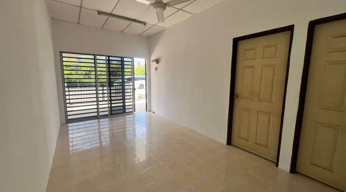 rumah-teres-setingkat-untuk-dijual-di-taman-tasek-putra-tronoh-05