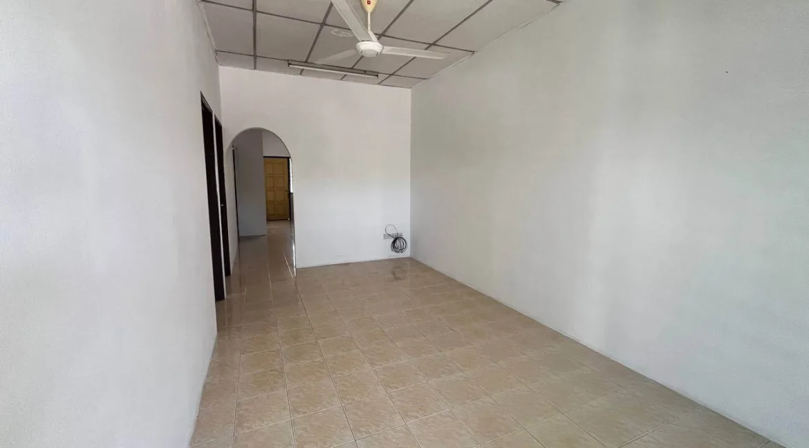 rumah-teres-setingkat-untuk-dijual-di-taman-tasek-putra-tronoh-06