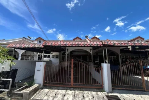 Teres 1.5 Tingkat Untuk Dijual Di Taman Menglembu Impiana Adril, Ipoh