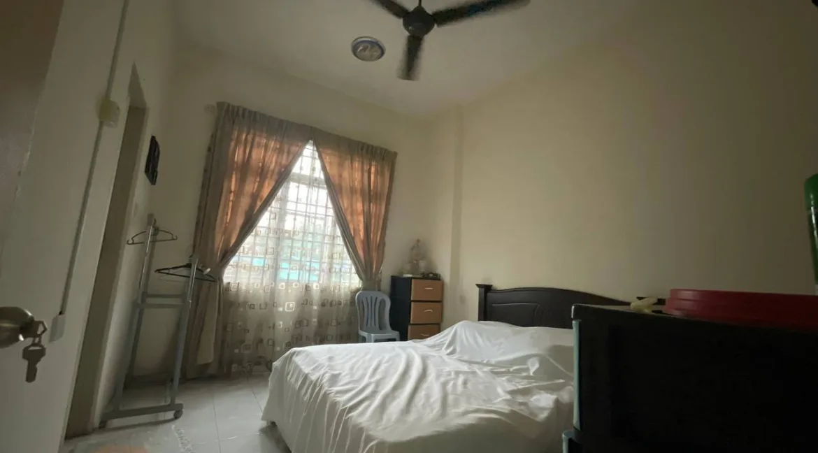 apartment-kings-height-meru-impiana-08