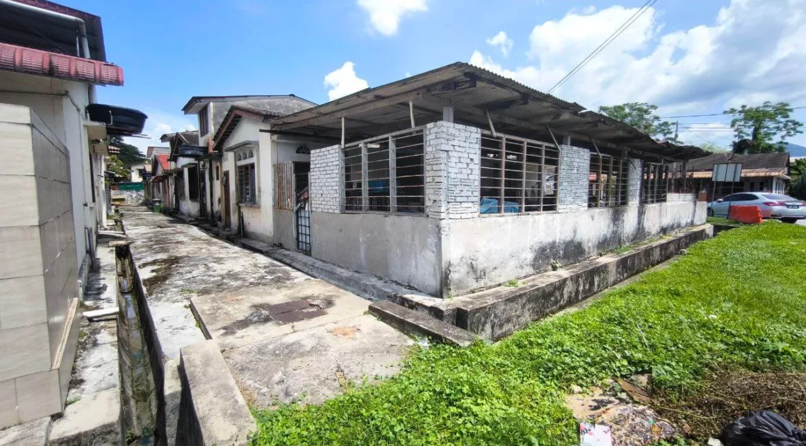 corner-lot-teres-taman-birch-ipoh-06