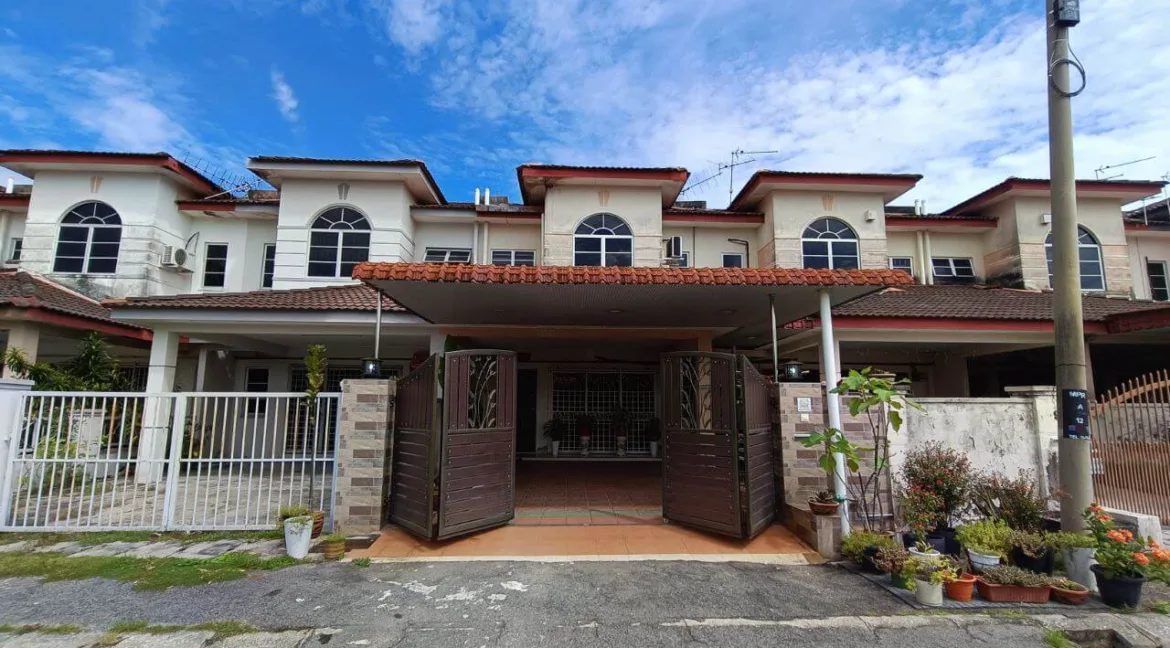 Rumah Teres Dua Tingkat untuk dijual di Bandar Pengkalan Indah, Ipoh.