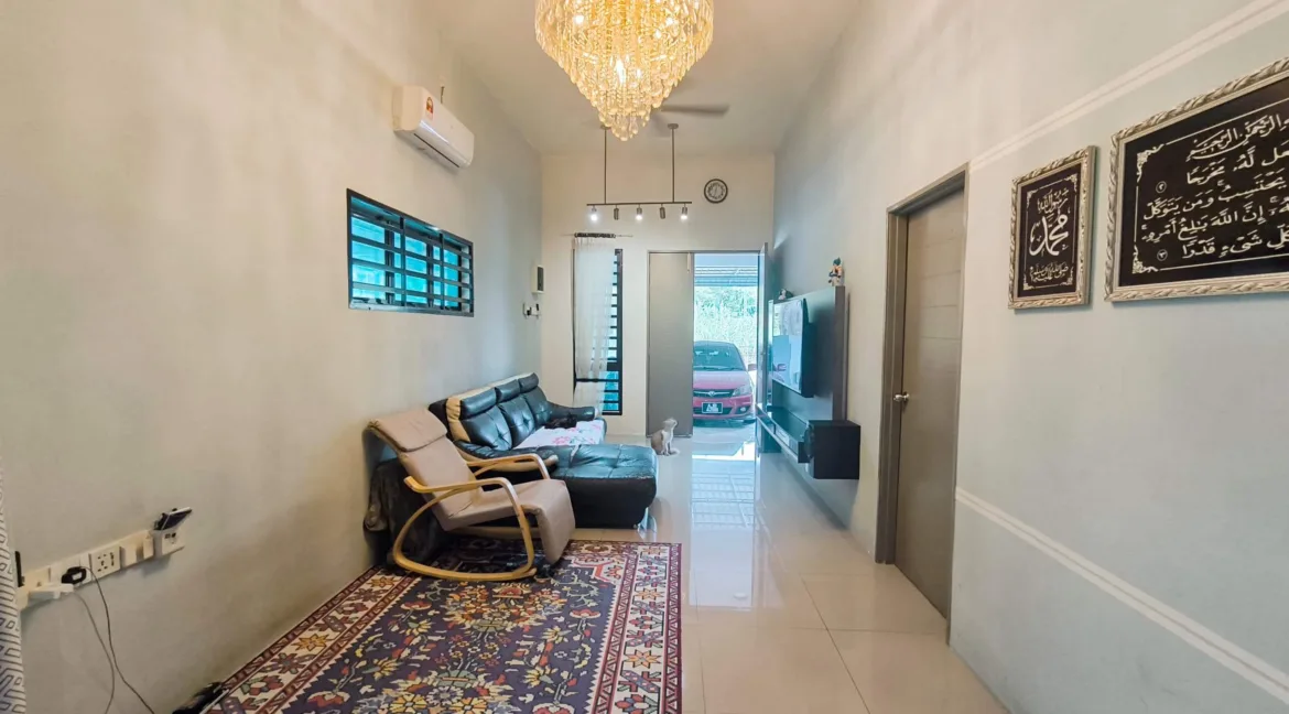 rumah-teres-setingkat-end-lot-taman-seri-raia-19