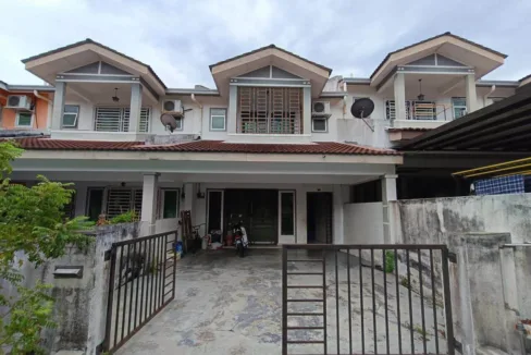 Rumah Teres Dua Tingkat untuk dijual di Taman Chandan Putri, Kuala Kangsar.