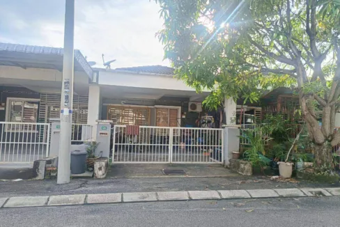 Rumah Teres 1 Tingkat untuk dijual di Taman Meru Perdana, Ipoh.