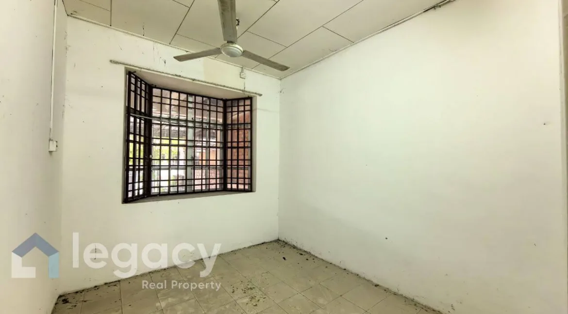 teres-setingkat-taman-kledang-fasa-2-07