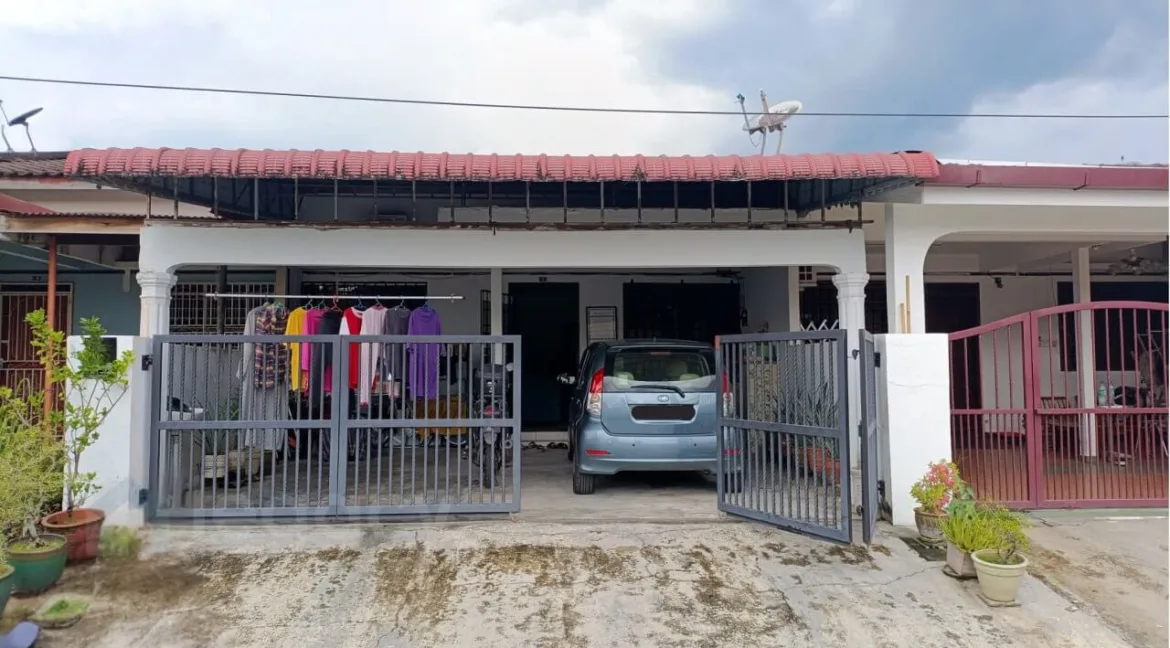 Rumah Teres Setingkat untuk dijual di Taman Rambutan, Tanjung Rambutan.