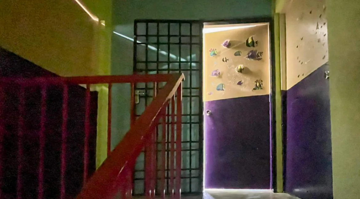 rumah-kos-rendah-dua-tingkat-taman-chepor-raya-14