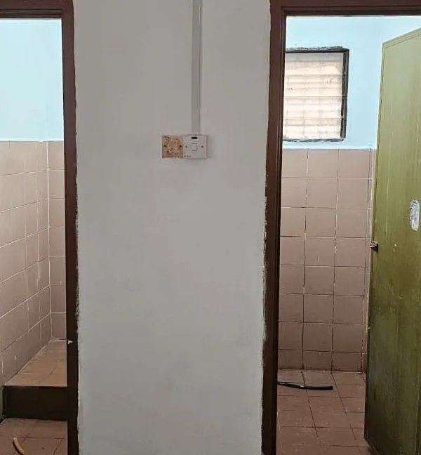 rumah-kos-rendah-sri-iskandar-09
