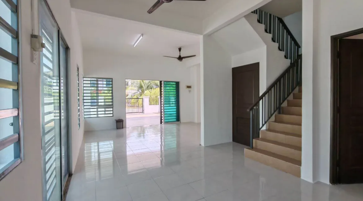 rumah-teres-bandar-universiti-end-lot-ai-11