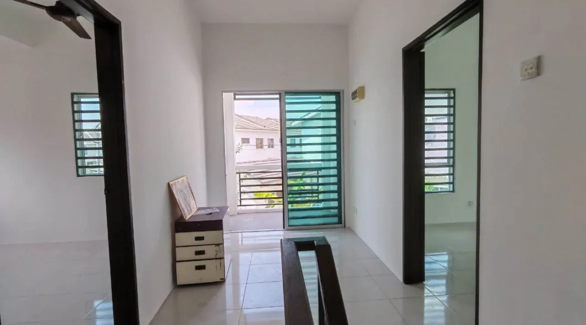 rumah-teres-bandar-universiti-end-lot-ai-21