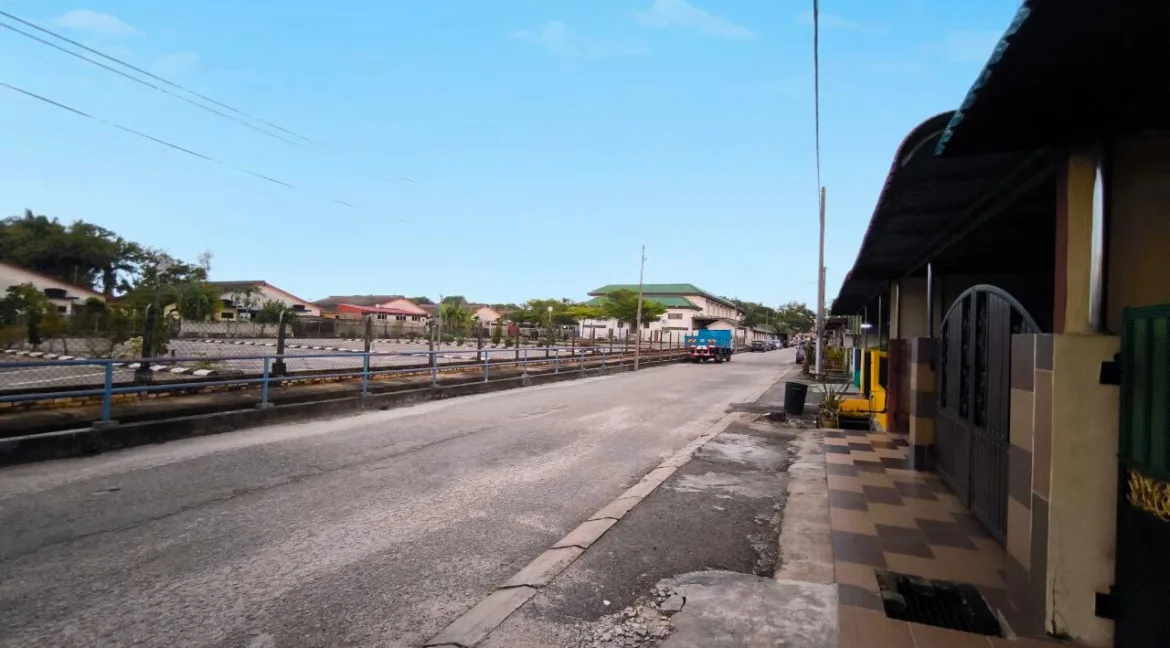 rumah-teres-setingkat-taman-damai-jaya-02