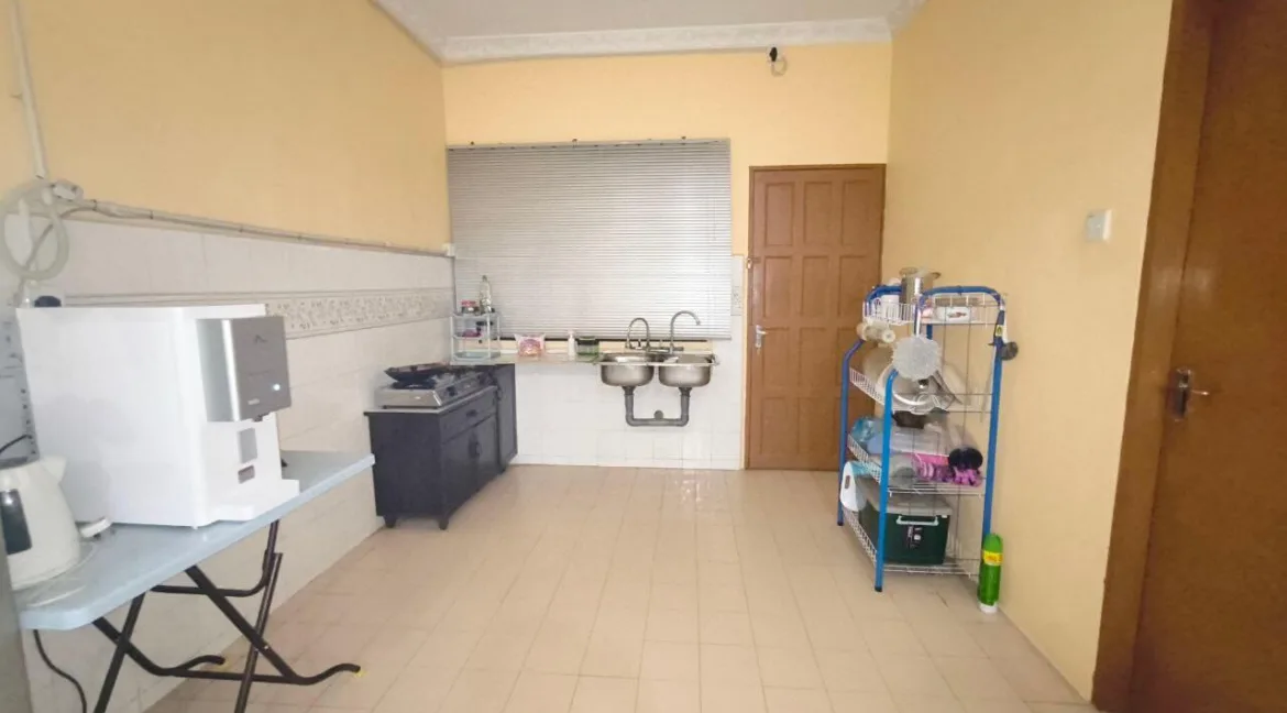 rumah-teres-setingkat-taman-damai-jaya-08