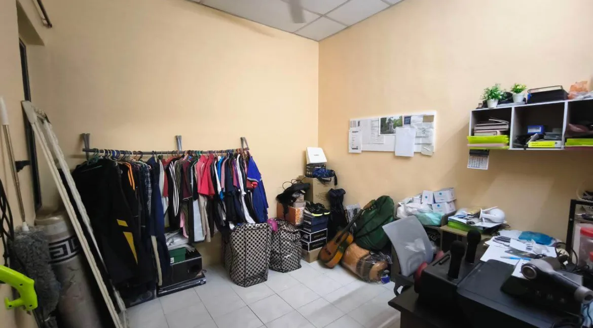 rumah-teres-setingkat-taman-damai-jaya-09