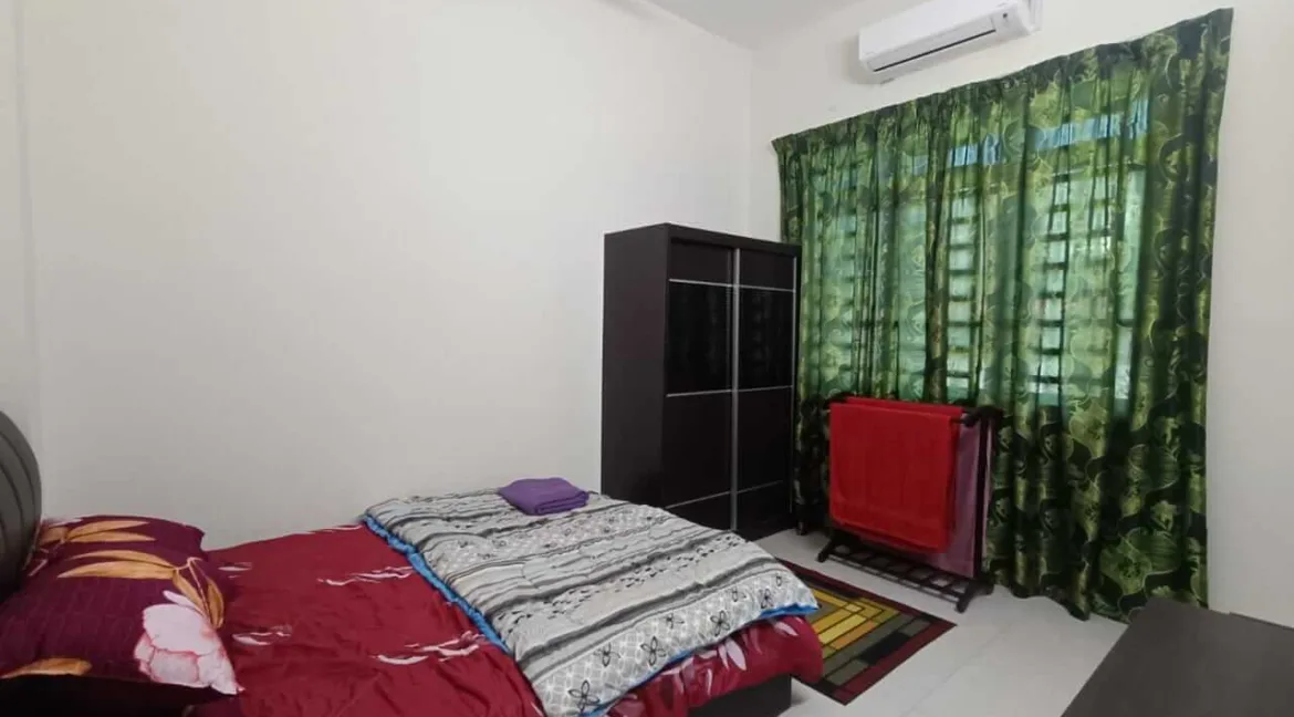 rumah-teres-taman-chandan-putri-18