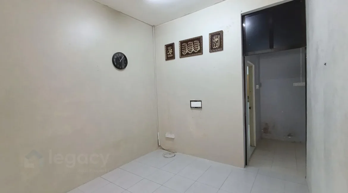 rumah-teres-taman-pengkalan-bandaraya-05