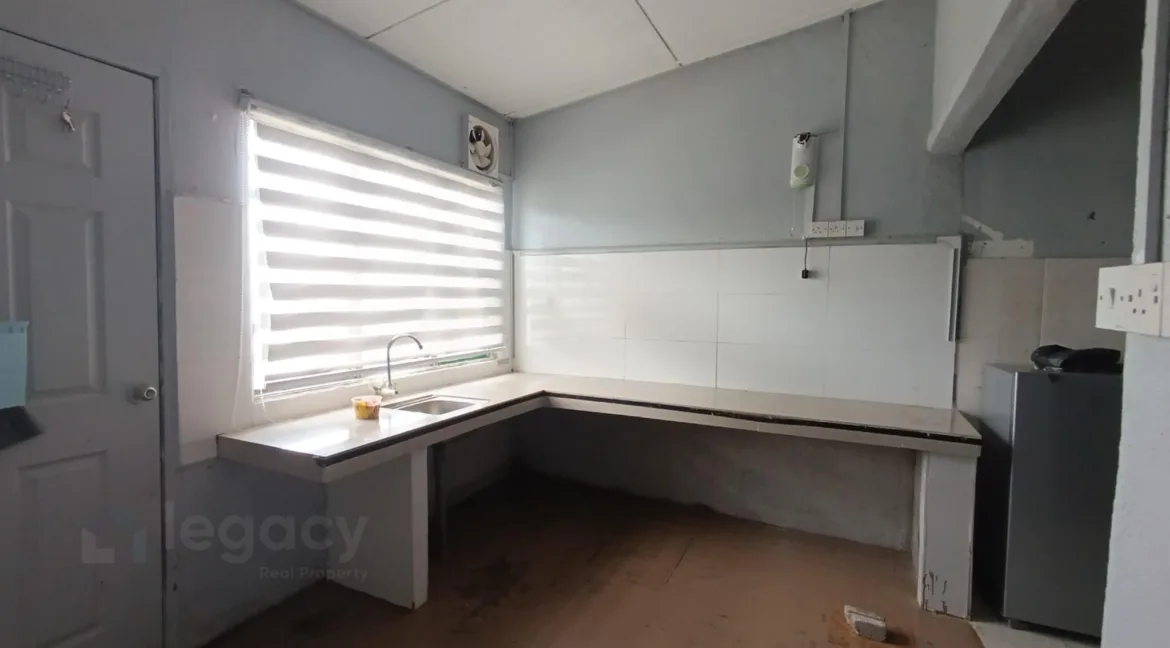 rumah-teres-taman-pengkalan-bandaraya-11