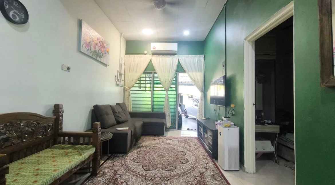 rumah-teres-taman-pengkalan-harmoni-05